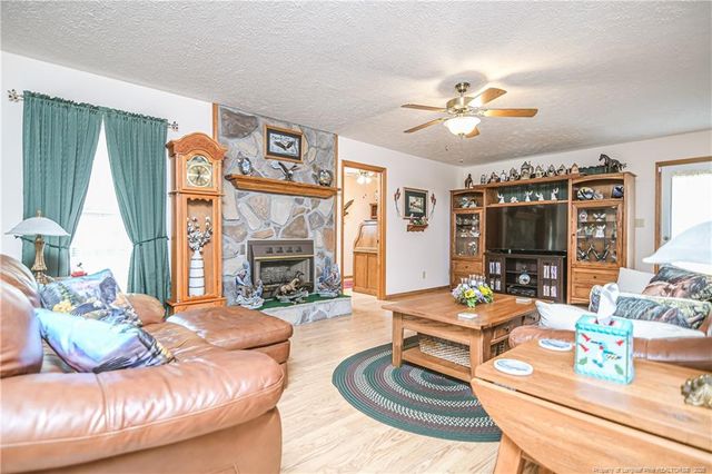 8036 Gaelic Drive, Fayetteville, NC 28306