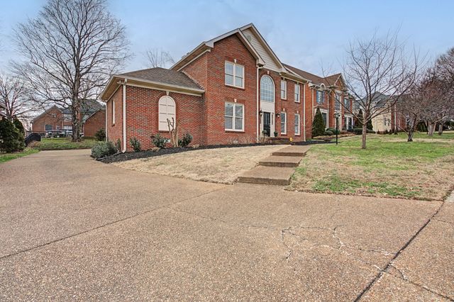 113 Doral Ln, Hendersonville, TN 37075