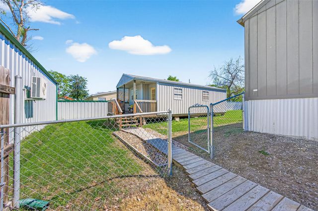 22218 Madison Street, Bedias, TX 77831