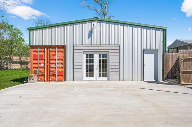 22218 Madison Street, Bedias, TX 77831