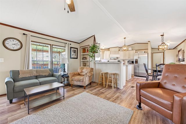 22218 Madison Street, Bedias, TX 77831