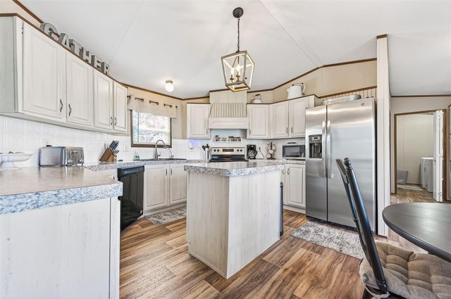 22218 Madison Street, Bedias, TX 77831