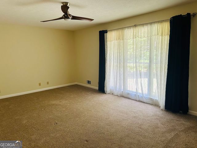 100 Rover Road, Williamson, GA 30292