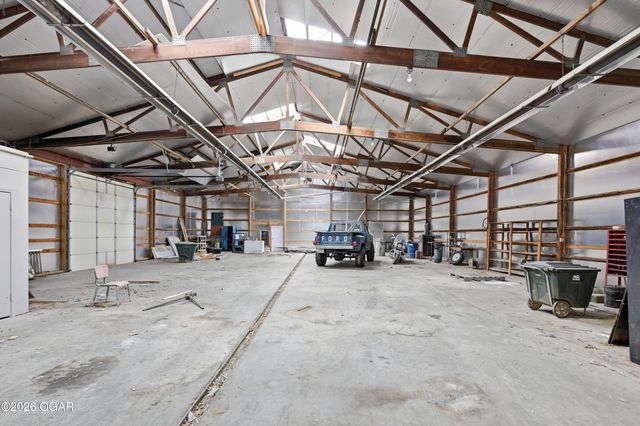 1055 S 200th Street, Pittsburg, KS 66762