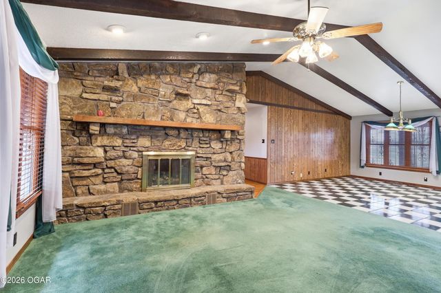 1055 S 200th Street, Pittsburg, KS 66762