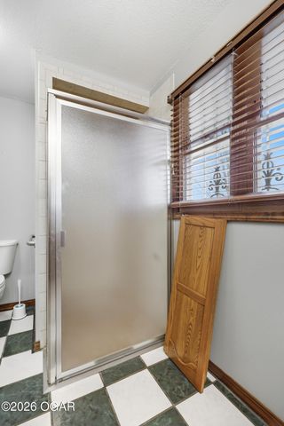 1055 S 200th Street, Pittsburg, KS 66762