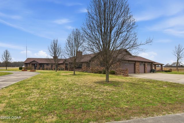 1055 S 200th Street, Pittsburg, KS 66762