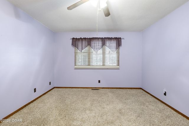 1055 S 200th Street, Pittsburg, KS 66762