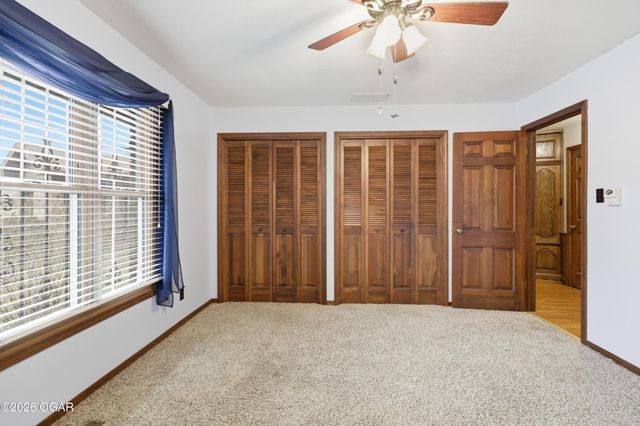 1055 S 200th Street, Pittsburg, KS 66762