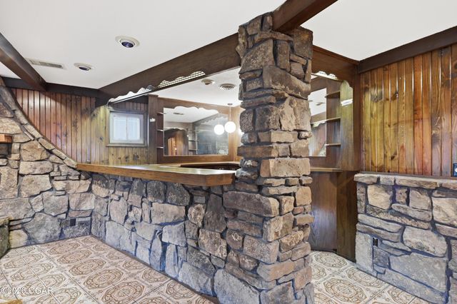 1055 S 200th Street, Pittsburg, KS 66762