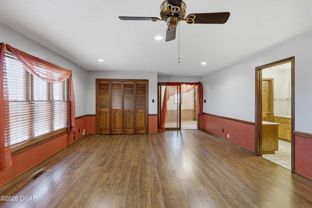 1055 S 200th Street, Pittsburg, KS 66762