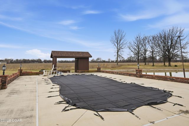 1055 S 200th Street, Pittsburg, KS 66762