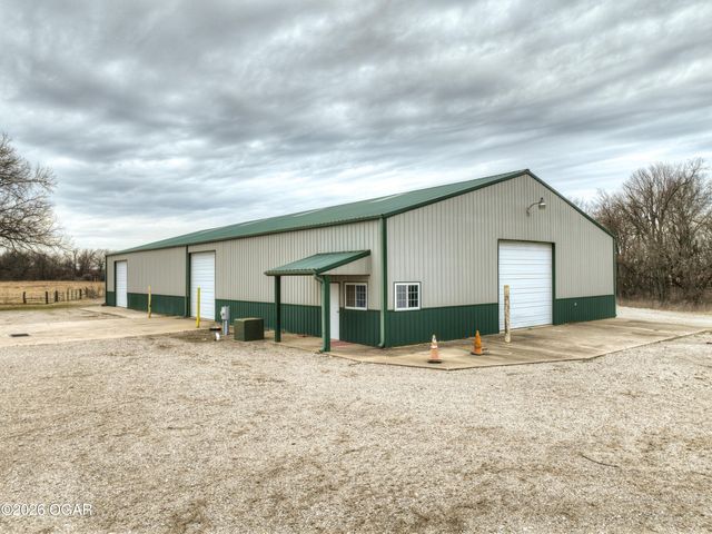 1055 S 200th Street, Pittsburg, KS 66762