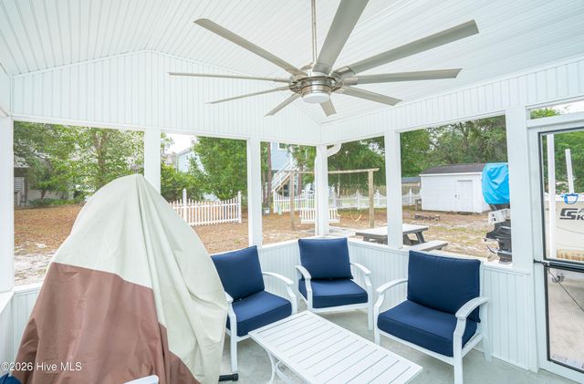 130 NE 11th Street, Oak Island, NC 28465