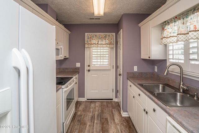 130 NE 11th Street, Oak Island, NC 28465