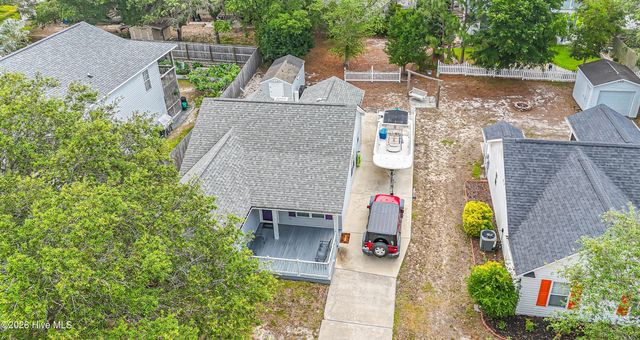 130 NE 11th Street, Oak Island, NC 28465