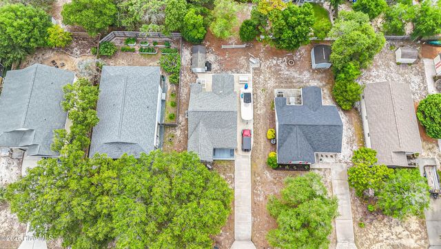 130 NE 11th Street, Oak Island, NC 28465