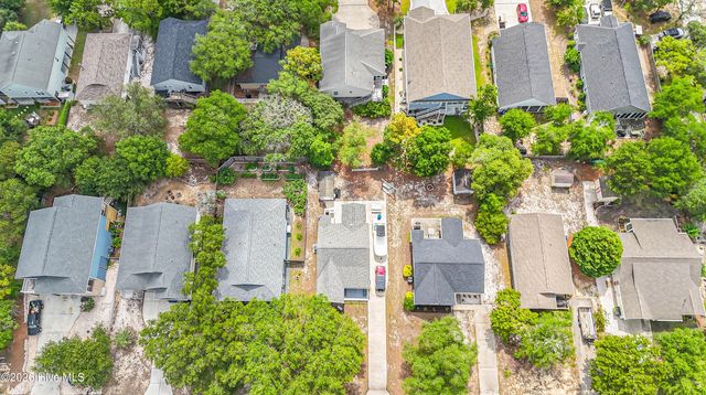 130 NE 11th Street, Oak Island, NC 28465