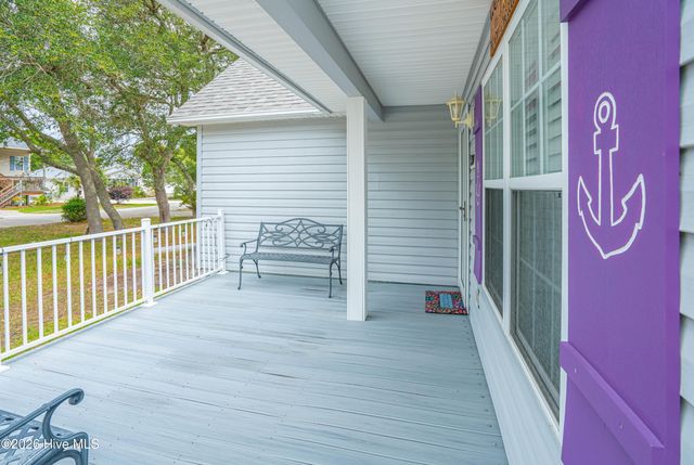 130 NE 11th Street, Oak Island, NC 28465