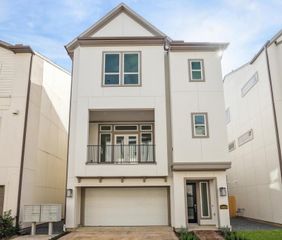 10923 Brookeshire Chase Lane, Houston, TX 77043