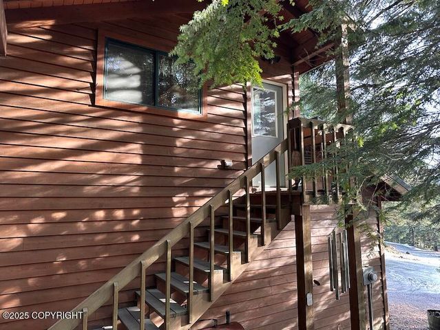 944 Young Road, Haines, AK 99827