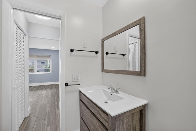 801 Pine Drive 12, Pompano Beach, FL 33060