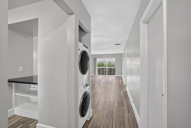 801 Pine Drive 12, Pompano Beach, FL 33060