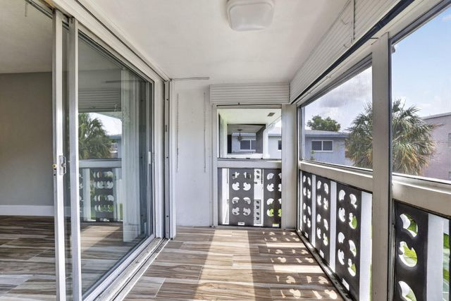 801 Pine Drive 12, Pompano Beach, FL 33060