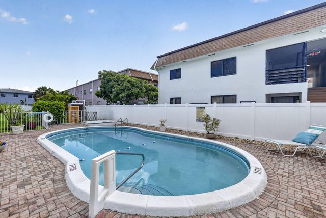 801 Pine Drive 12, Pompano Beach, FL 33060