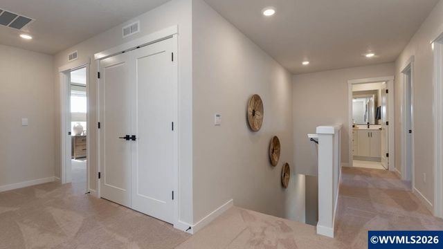2176 Veneta Av S, Salem, OR 97306