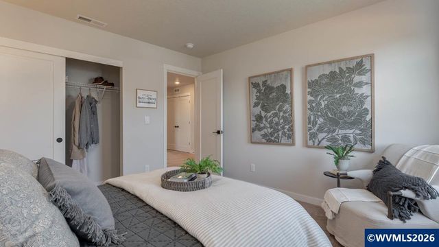 2176 Veneta Av S, Salem, OR 97306