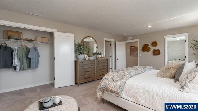 2176 Veneta Av S, Salem, OR 97306