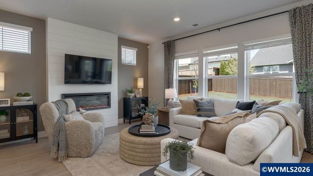 2176 Veneta Av S, Salem, OR 97306