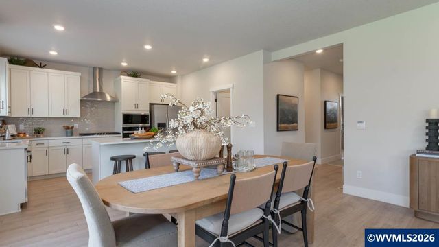 2176 Veneta Av S, Salem, OR 97306