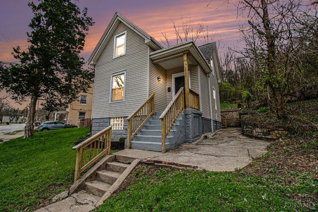 2245 Quebec Road, Cincinnati, OH 45214