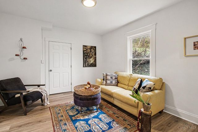 2245 Quebec Road, Cincinnati, OH 45214