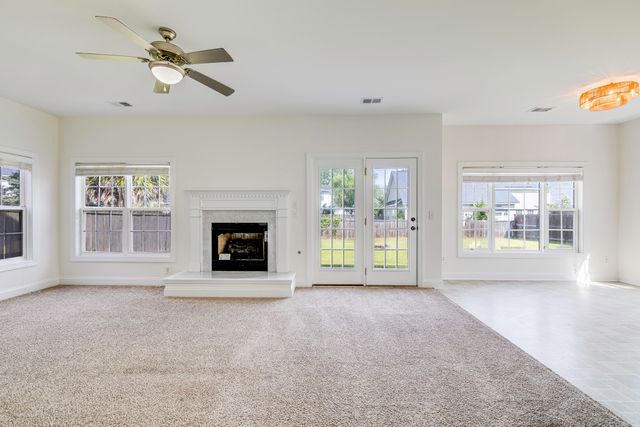 9214 Markleys Grove Boulevard, Summerville, SC 29485