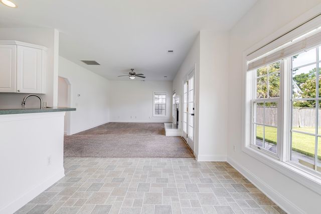 9214 Markleys Grove Boulevard, Summerville, SC 29485