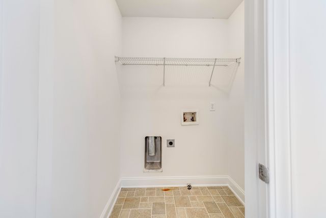 9214 Markleys Grove Boulevard, Summerville, SC 29485