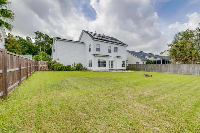 9214 Markleys Grove Boulevard, Summerville, SC 29485