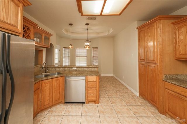 181 Village East Drive, Los Fresnos, TX 78566