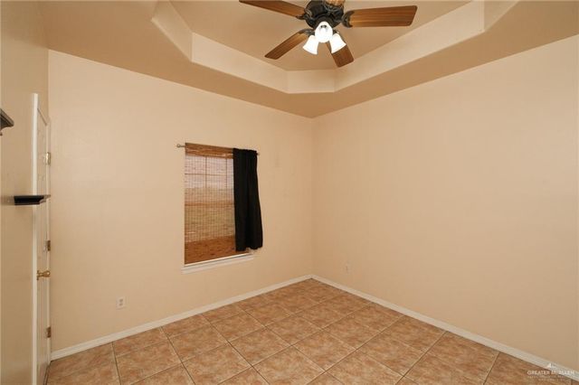 181 Village East Drive, Los Fresnos, TX 78566