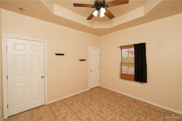 181 Village East Drive, Los Fresnos, TX 78566