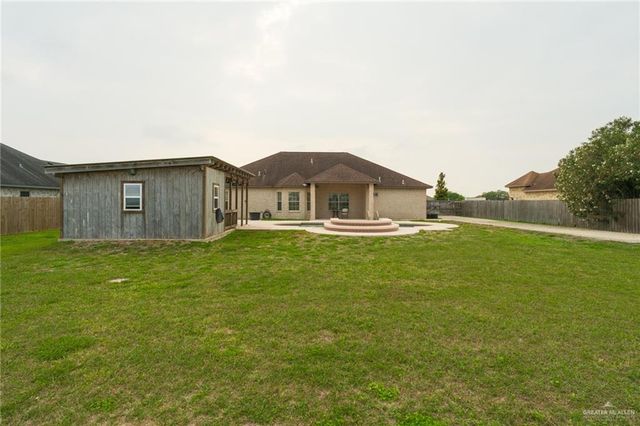 181 Village East Drive, Los Fresnos, TX 78566