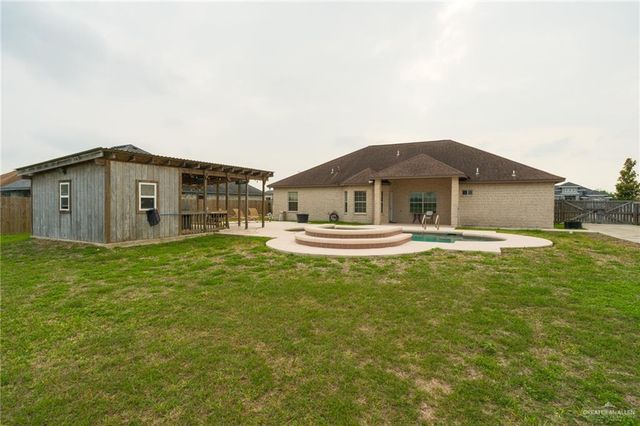181 Village East Drive, Los Fresnos, TX 78566