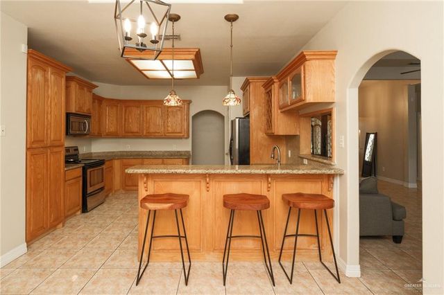 181 Village East Drive, Los Fresnos, TX 78566