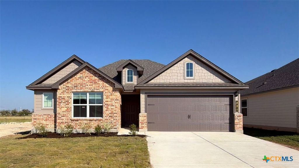 221 Boatright Boulevard, Jarrell, TX 76537
