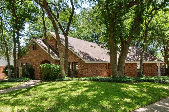 3425 Bridlegate Drive, Arlington, TX 76016