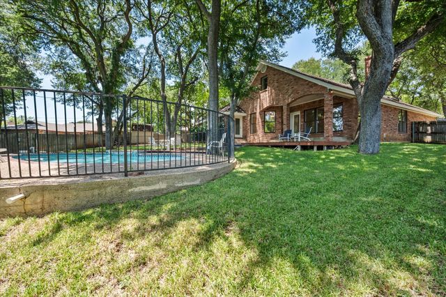 3425 Bridlegate Drive, Arlington, TX 76016