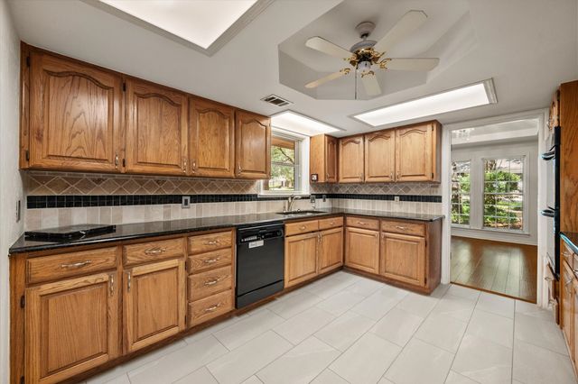3425 Bridlegate Drive, Arlington, TX 76016